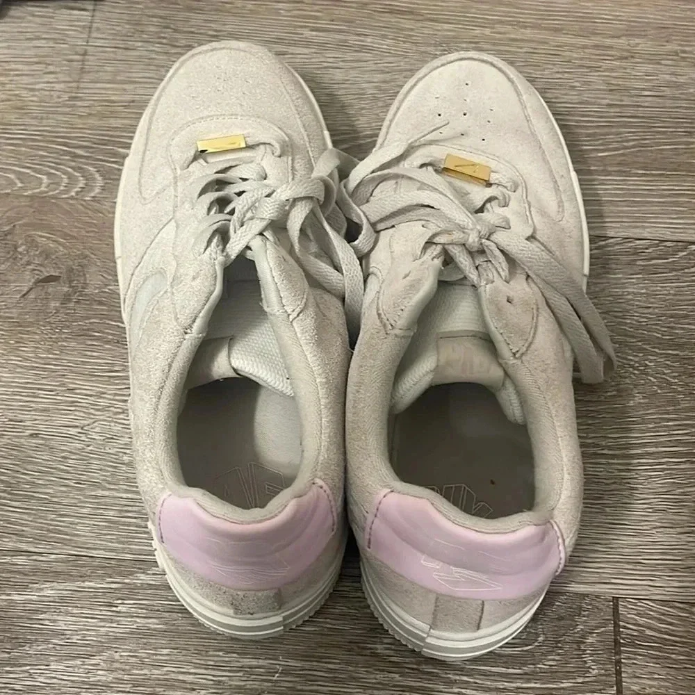Womens Nike Air Force I Pixel Suede Size 9 1/2 Air Force Ones Size 9.5